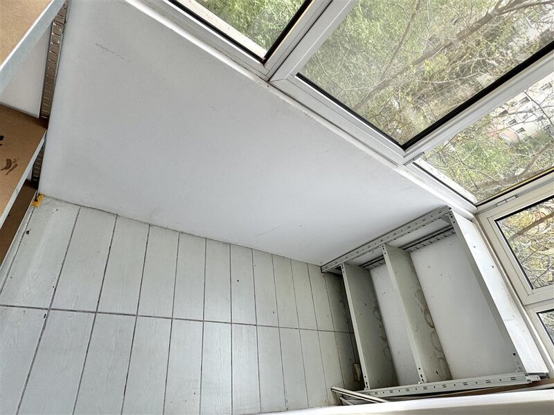 Obor, 5 minute metrou, 2 camere, 58 mp, etaj 2, an 1981.